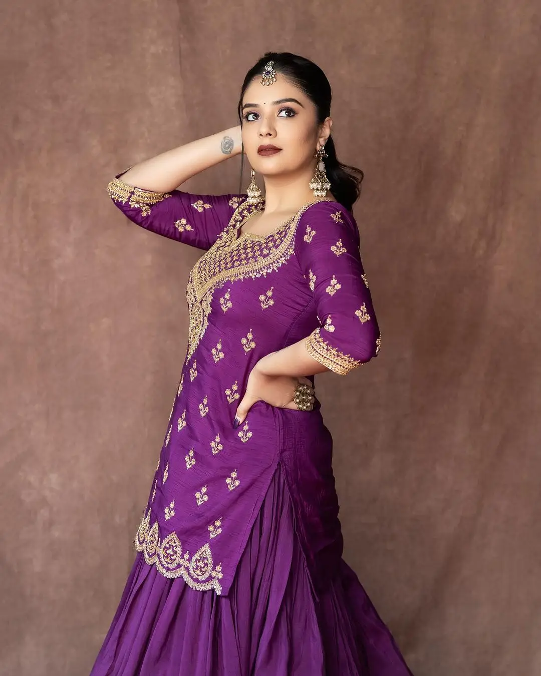 ZEETV Actress Sreemukhi in Violet Gown